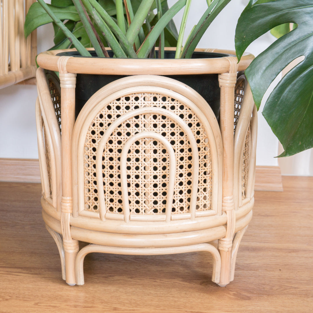 Load image into Gallery viewer, Faith&amp;#39;s Rainbow Planter | Buy Rattan Furniture and Rattan Toys Online | Kathy&amp;#39;s Cove
